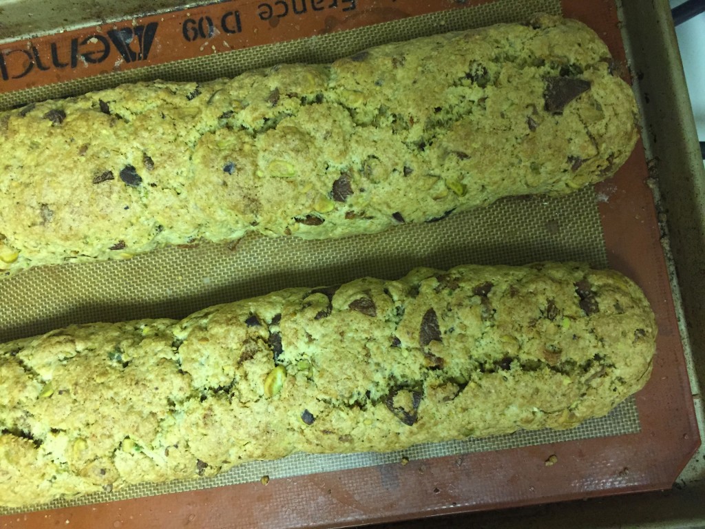 apricot-pistachio biscotti {the kosher foodies}